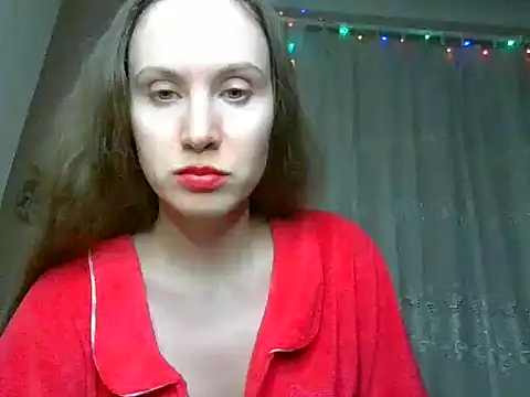 Lynirina online show from May 20, 2026, 8:28 pm