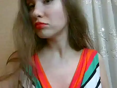 Lynirina online show from March 13, 2026, 8:58 pm