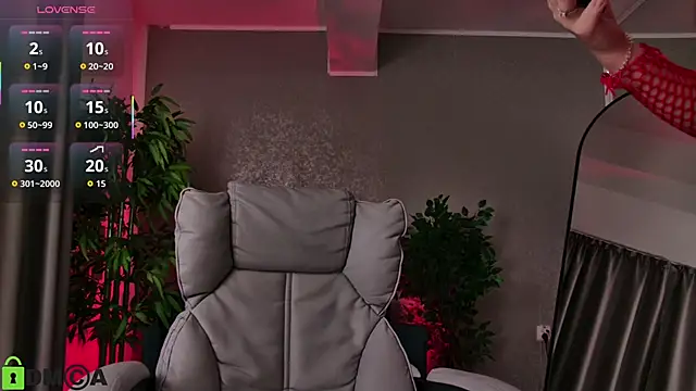 KaiaPearl online show from April 15, 2026, 6:01 pm