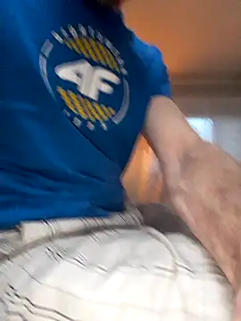 Snapshot of Remello1 chatting on February 23, 2026, 4:29 pm Remello1 online show from February 23, 2026, 4:29 pm