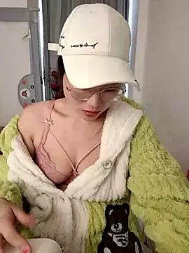 nini10052025 online show from January 13, 2026, 2:15 am