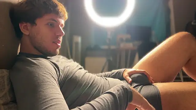 mynameischris online show from November 3, 2025, 7:57 am