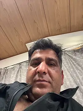 Xxxmerdan online show from April 16, 2026, 9:39 pm