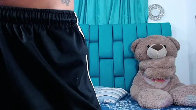 Snapshot of Brian_hot chatting on October 21, 2025, 12:04 pm Brian hot online show from October 21, 2025, 12:04 pm