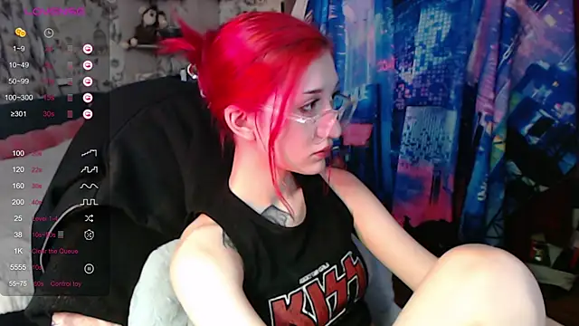 Snapshot of Dreamy_Red_Girl chatting on October 7, 2025, 5:36 pm Dreamy Red Girl online show from October 7, 2025, 5:36 pm
