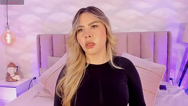 Snapshot of Katya_blonde chatting on November 19, 2025, 12:16 pm Katya blonde online show from November 19, 2025, 12:16 pm