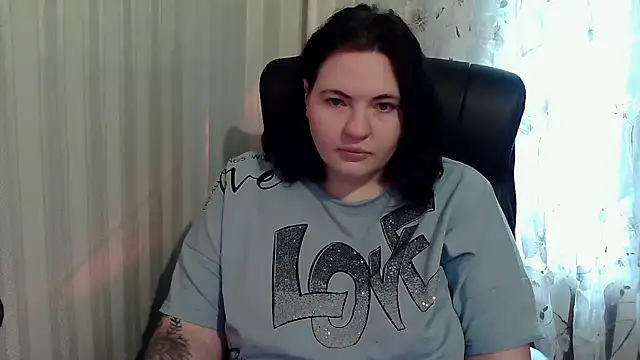 Snapshot of XLisaBlueXs_ chatting on October 18, 2025, 10:39 am XLisaBlueXs online show from October 18, 2025, 10:39 am