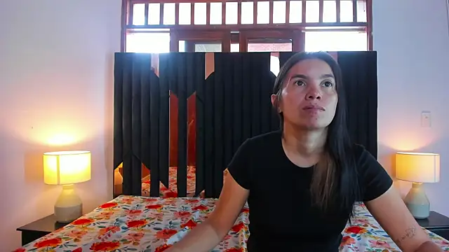 Snapshot of Sofy_and_Mia chatting on December 17, 2025, 12:43 pm Sofy and Mia online show from December 17, 2025, 12:43 pm