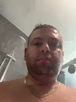 Snapshot of crazy88p chatting on October 10, 2025, 3:35 pm crazy88p online show from October 10, 2025, 3:35 pm