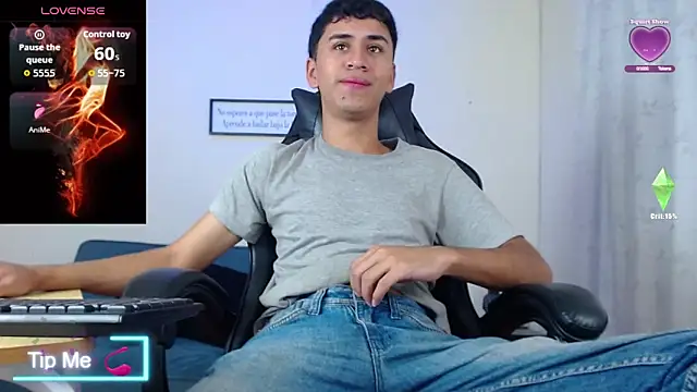 Snapshot of Alancum7 chatting on February 4, 2026, 12:55 pm Alancum7 online show from February 4, 2026, 12:55 pm