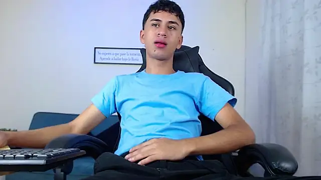 Snapshot of Alancum7 chatting on February 9, 2026, 12:47 pm Alancum7 online show from February 9, 2026, 12:47 pm