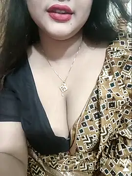 Snapshot of Beauty_Queen_Soniya chatting on July 20, 2026, 4:20 am Beauty Queen Soniya online show from July 20, 2026, 4:20 am