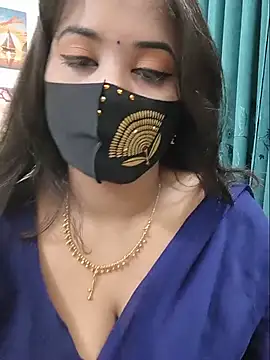 Snapshot of Beauty_Queen_Soniya chatting on July 6, 2026, 1:07 pm Beauty Queen Soniya online show from July 6, 2026, 1:07 pm