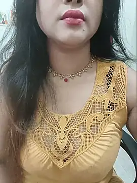 Snapshot of Beauty_Queen_Soniya chatting on July 21, 2026, 4:25 am Beauty Queen Soniya online show from July 21, 2026, 4:25 am