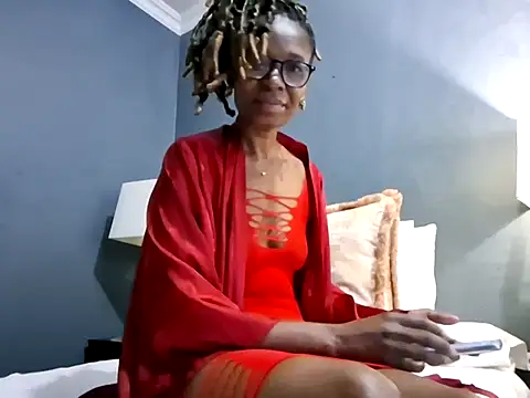 NaughtyCouga online show from April 10, 2026, 4:52 am