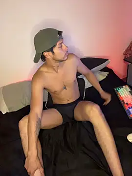 ErosDominant online show from April 15, 2026, 10:32 pm