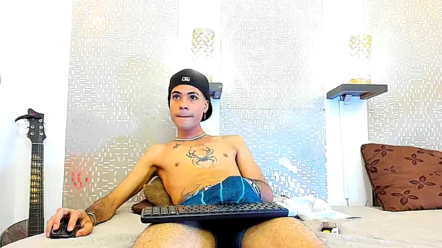 JacobBlackwell  online show from October 13, 2025, 8:05 am