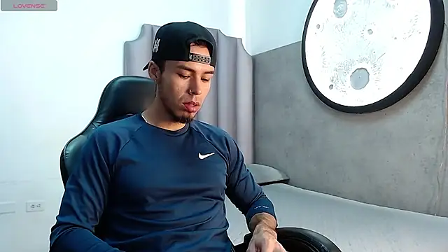 Rurik Jones online show from October 29, 2025, 11:53 am