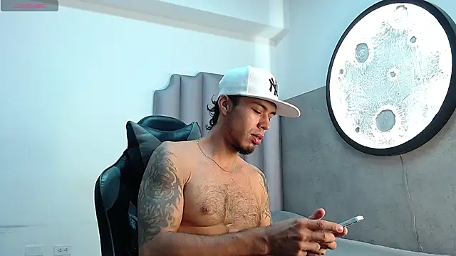 Rurik Jones online show from October 28, 2025, 11:53 am