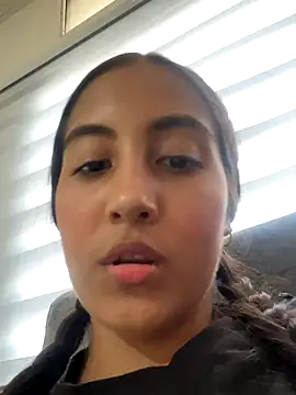 Luna star3 online show from October 28, 2025, 6:40 pm