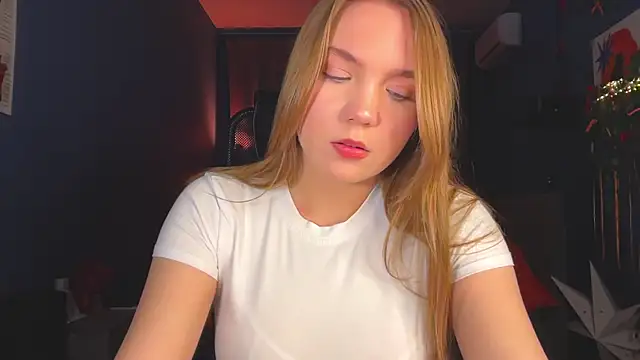 Snapshot of RebeccaEglitis chatting on May 16, 2026, 5:23 pm RebeccaEglitis online show from May 16, 2026, 5:23 pm