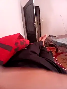 latarak321 online show from March 26, 2026, 1:42 pm