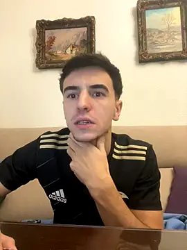 Snapshot of suarezz_ chatting on October 11, 2025, 5:14 pm suarezz online show from October 11, 2025, 5:14 pm
