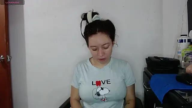 Damara Rolands- online show from November 5, 2025, 6:22 pm