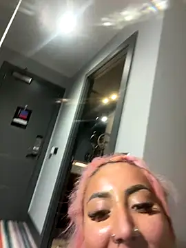 zara bellexx online show from December 14, 2025, 11:54 pm