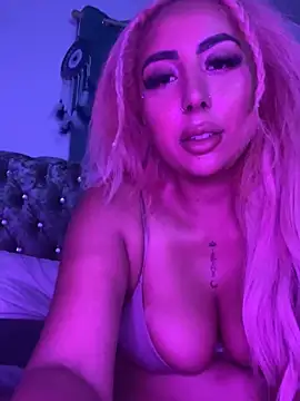 zara bellexx online show from October 30, 2025, 5:10 pm