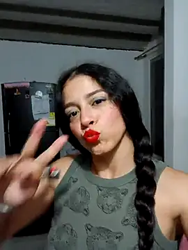 Snapshot of Eloisa_smith chatting on October 12, 2025, 4:58 am Eloisa smith online show from October 12, 2025, 4:58 am