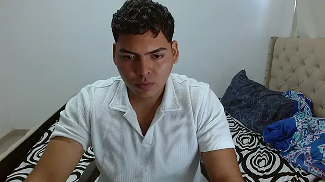 badboy05181 online show from October 14, 2025, 3:45 pm