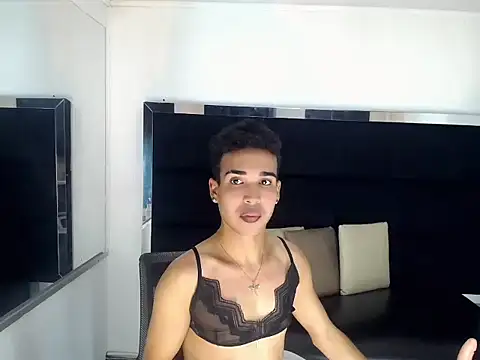 Snapshot of Marcuszion_XX chatting on October 14, 2025, 7:58 pm Marcuszion XX online show from October 14, 2025, 7:58 pm