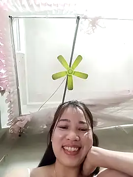 ladzy sexy online show from April 9, 2026, 6:25 pm