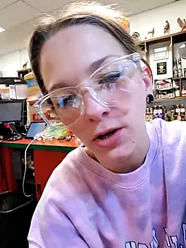 Cassaroll333 online show from October 27, 2025, 3:02 pm