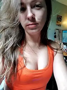 Cassaroll333 online show from April 17, 2026, 2:53 pm