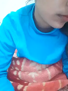 Snapshot of Mahi677 chatting on February 3, 2026, 6:33 am Mahi677 online show from February 3, 2026, 6:33 am