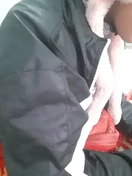 Snapshot of Mahi677 chatting on January 17, 2026, 4:38 am Mahi677 online show from January 17, 2026, 4:38 am