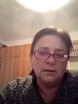 Snapshot of MilaCold5443 chatting on October 29, 2025, 5:50 am MilaCold5443 online show from October 29, 2025, 5:50 am