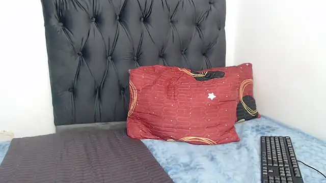 Lacey76 online show from December 1, 2025, 7:26 pm