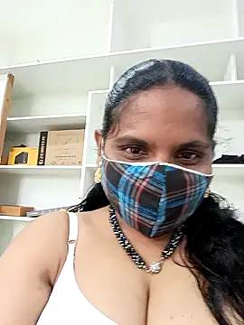 Snapshot of kajal-kajal1 chatting on October 23, 2025, 9:19 am kajal-kajal1 online show from October 23, 2025, 9:19 am