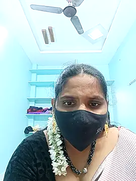 Snapshot of kajal-kajal1 chatting on December 4, 2025, 6:01 am kajal-kajal1 online show from December 4, 2025, 6:01 am