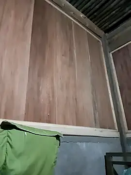 jerry-xx online show from December 19, 2025, 12:07 pm