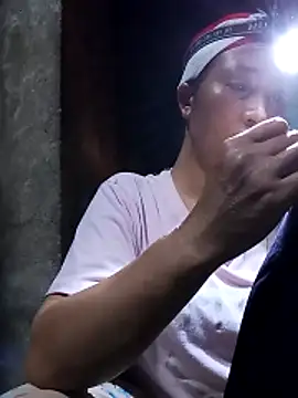 jerry-xx online show from April 18, 2026, 2:08 pm