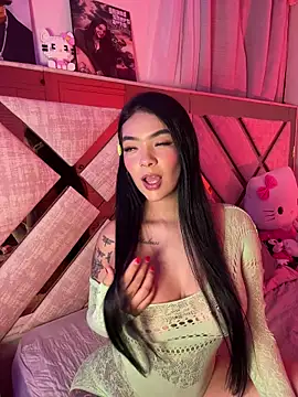 Snapshot of Kiity- chatting on February 3, 2026, 6:22 am Kiity- online show from February 3, 2026, 6:22 am