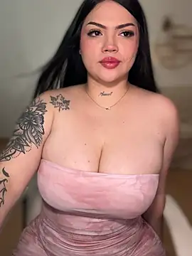 dulcemarianh  online show from May 24, 2026, 5:46 pm