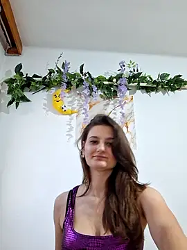 Nika aa online show from May 25, 2026, 2:55 am