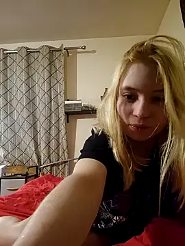 Snapshot of cinnamon-xx chatting on May 12, 2026, 9:43 pm cinnamon-xx online show from May 12, 2026, 9:43 pm
