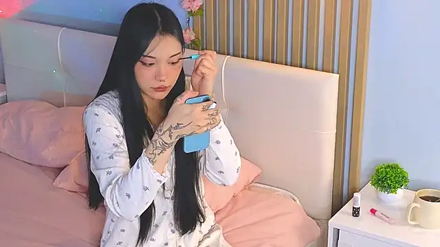 Snapshot of hellowianny chatting on October 8, 2025, 1:56 pm hellowianny online show from October 8, 2025, 1:56 pm