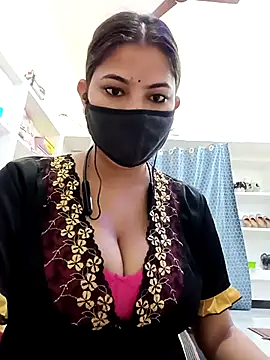 Snapshot of Hot_radhaji chatting on May 10, 2026, 12:03 am Hot radhaji online show from May 10, 2026, 12:03 am